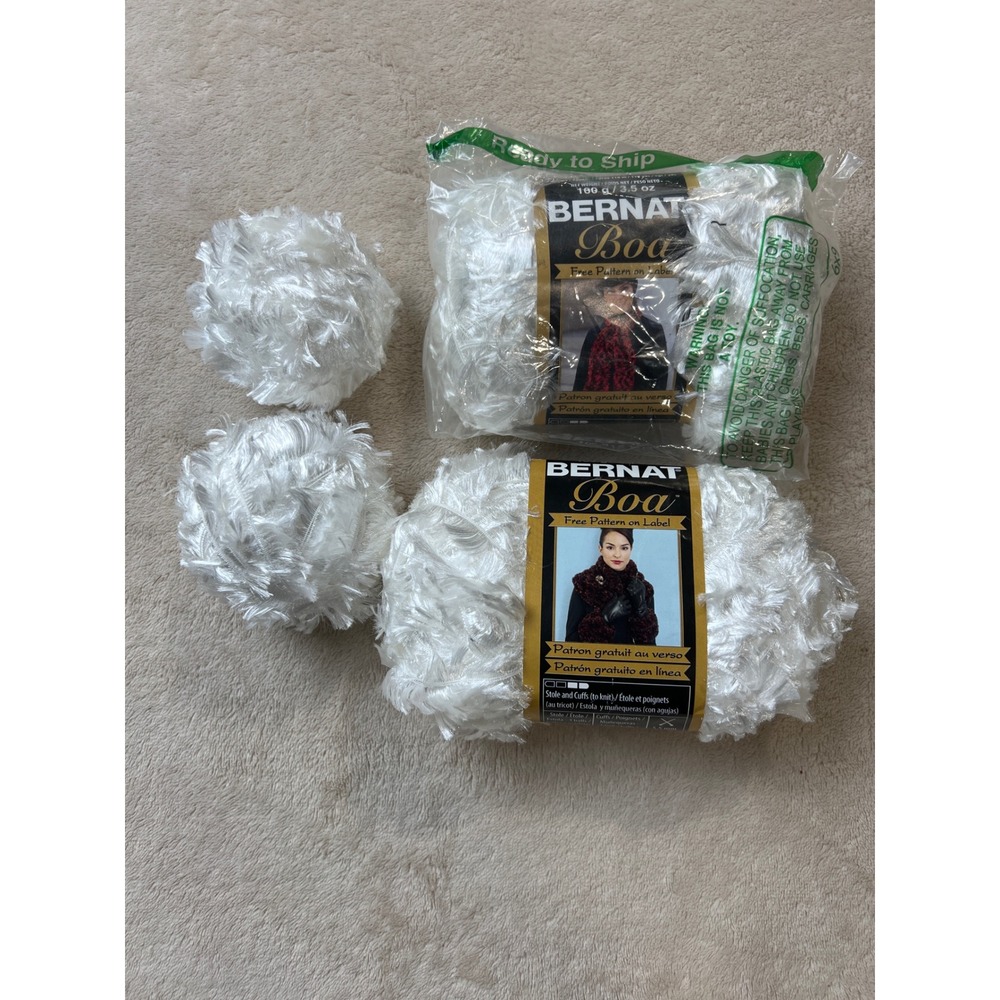 Bernat Boa Yarn 2 New Skeins Plus Lot Bulky 5 Dove White 46005 Eyelash 300g